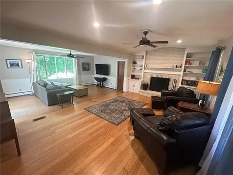 61 Candlewood Drive North Kingstown RI 02852