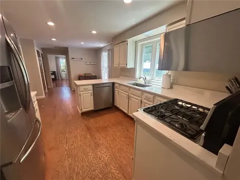 61 Candlewood Drive North Kingstown RI 02852