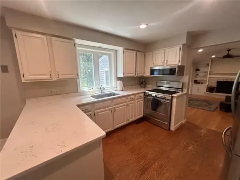 61 Candlewood Drive North Kingstown RI 02852