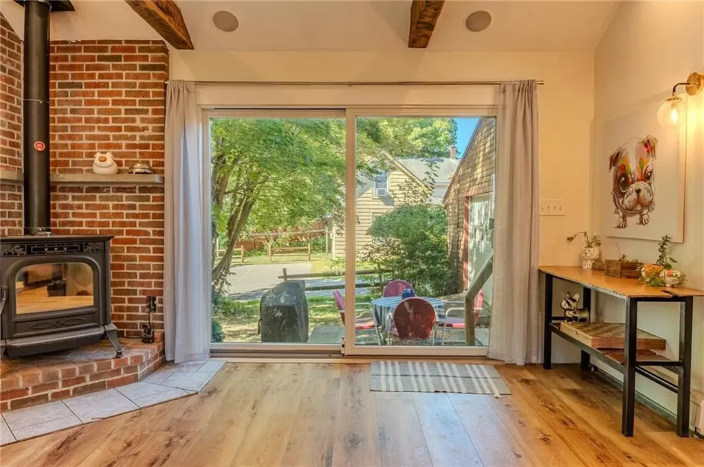 726 Washington Street Coventry RI 02816