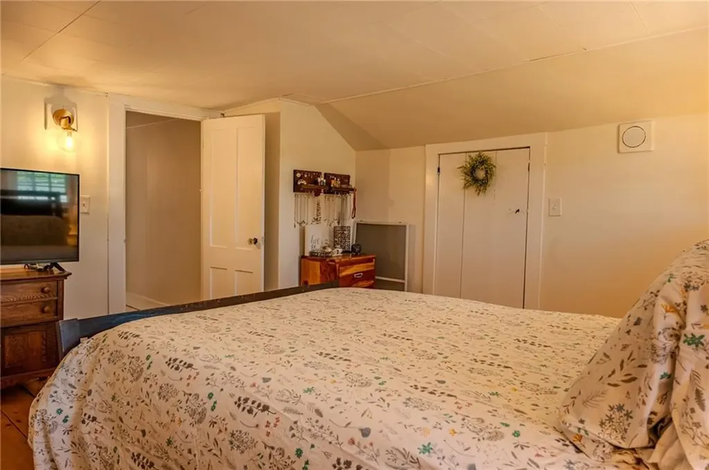 726 Washington Street Coventry RI 02816