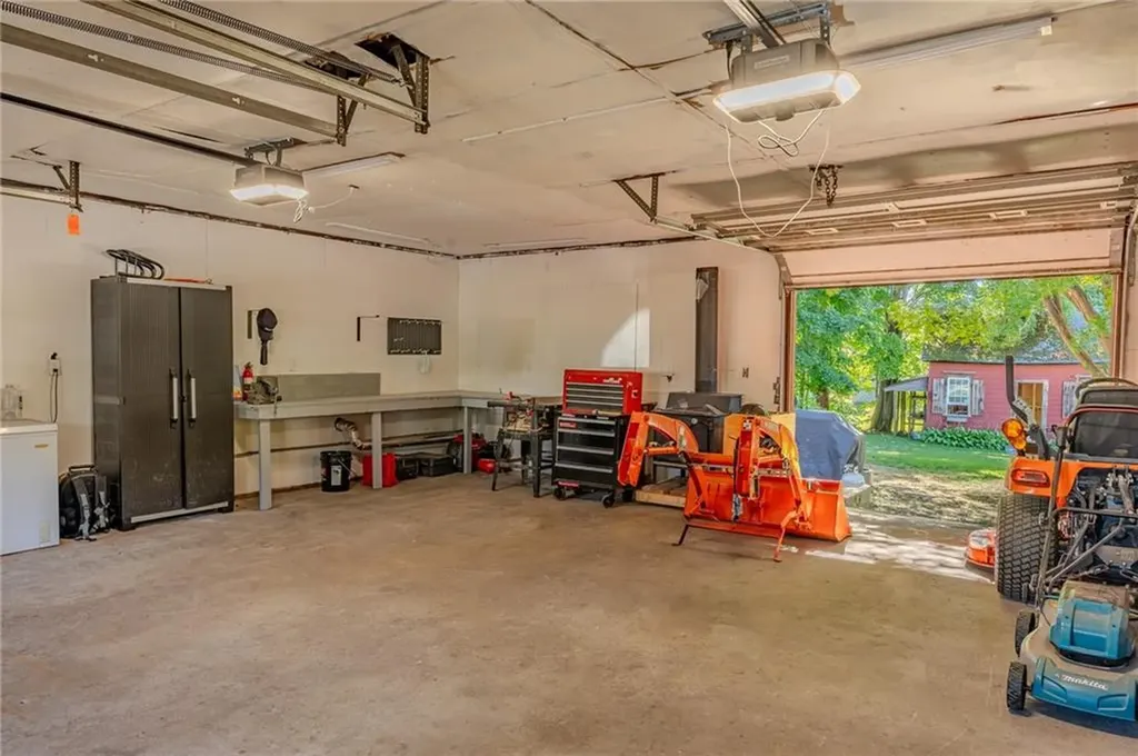 726 Washington Street Coventry RI 02816