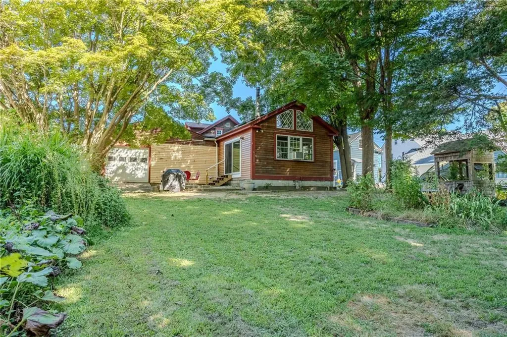726 Washington Street Coventry RI 02816