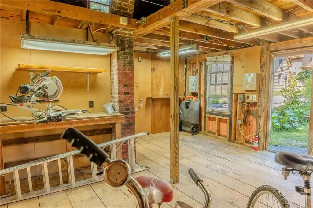 726 Washington Street Coventry RI 02816