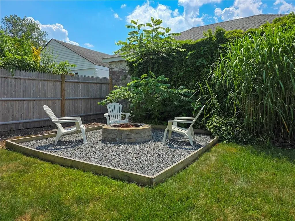 335 Evergreen Street Pawtucket RI 02861