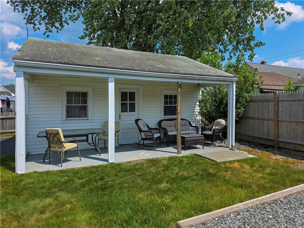 335 Evergreen Street Pawtucket RI 02861