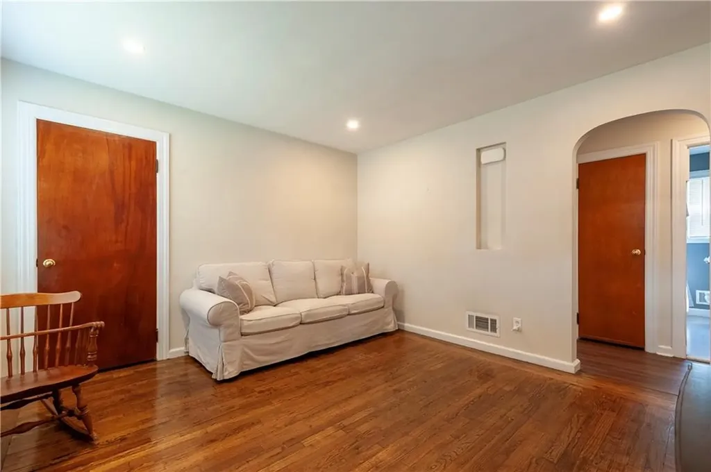 335 Evergreen Street Pawtucket RI 02861