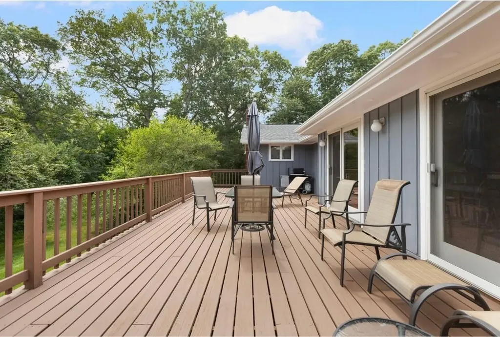 59 Lakewood Drive Narragansett RI 02882