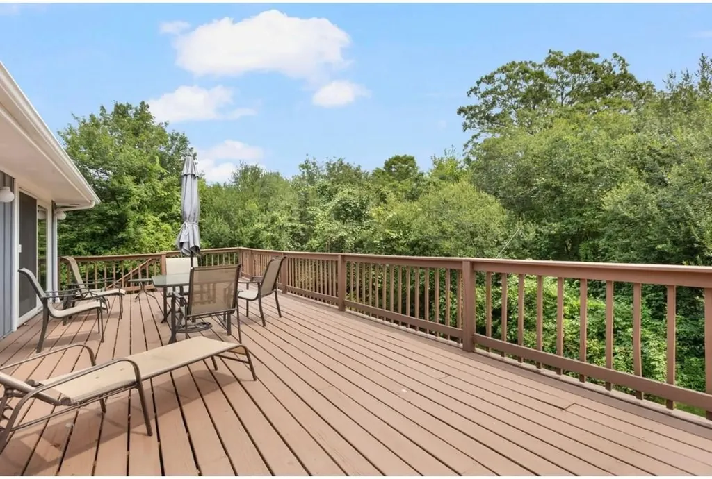 59 Lakewood Drive Narragansett RI 02882
