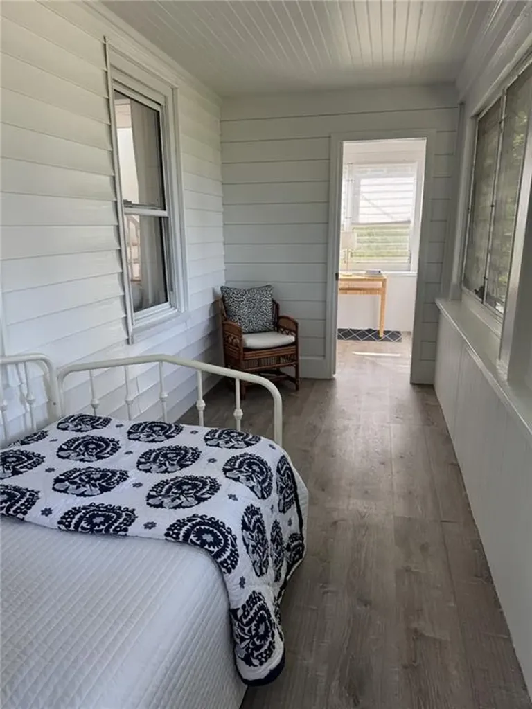 114 Rodman Street Narragansett RI 02882