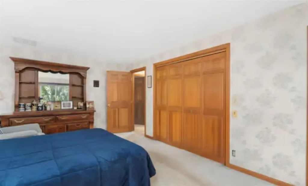 66 Foxglove Drive Cranston RI 02920