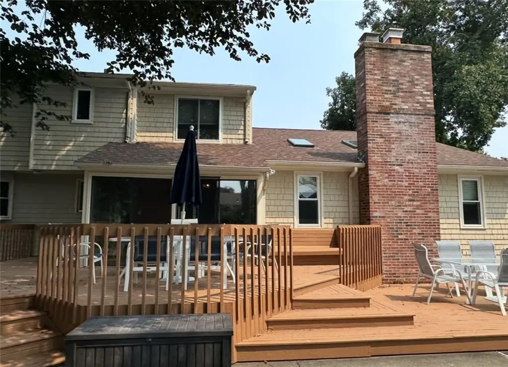 66 Foxglove Drive Cranston RI 02920