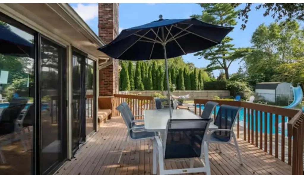 66 Foxglove Drive Cranston RI 02920