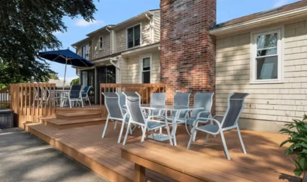 66 Foxglove Drive Cranston RI 02920
