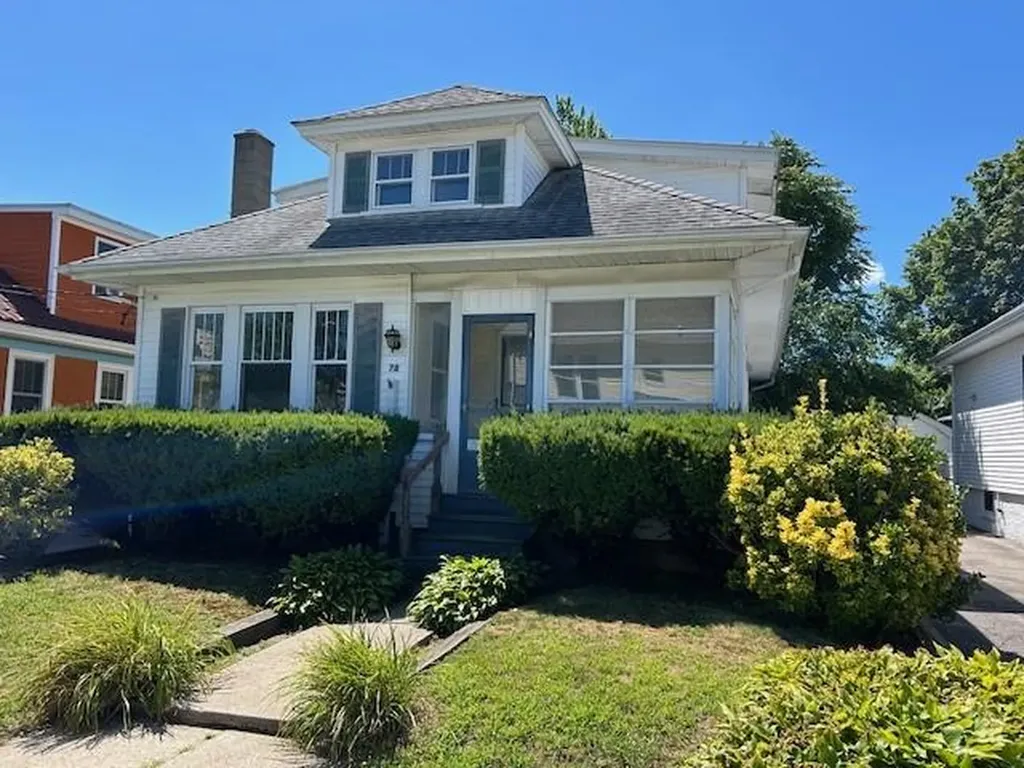 78 Benedict Road Warwick RI 02888