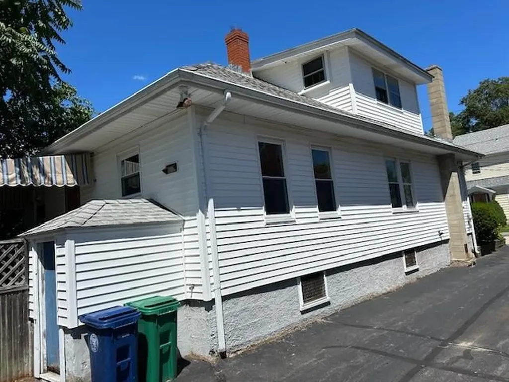 78 Benedict Road Warwick RI 02888