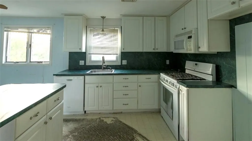 141 Clark Avenue Cranston RI 02920