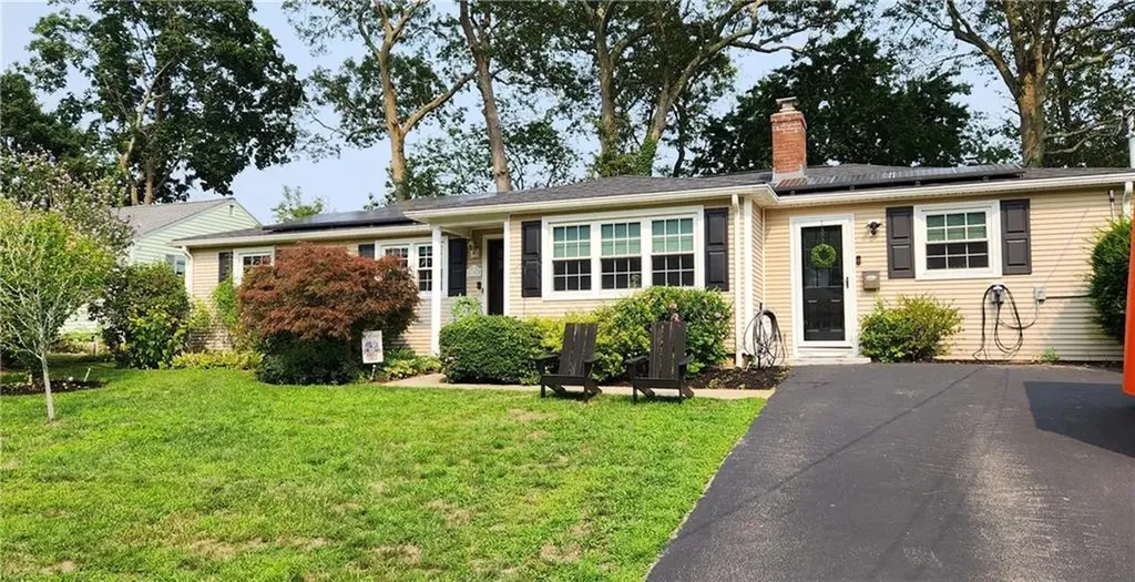 190 Capron Farm Drive Warwick RI 02886