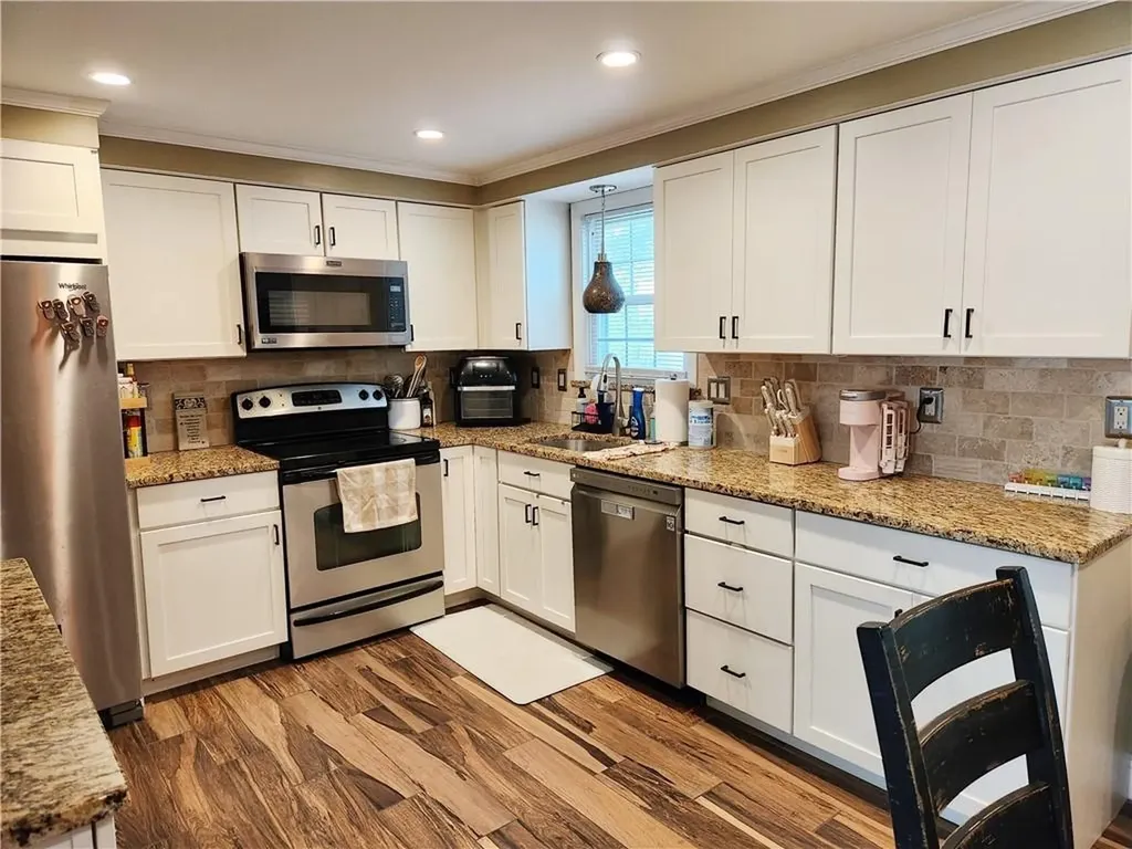 190 Capron Farm Drive Warwick RI 02886