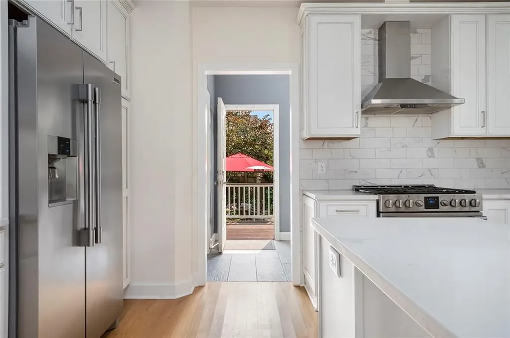 597 Angell Street Providence RI 02906