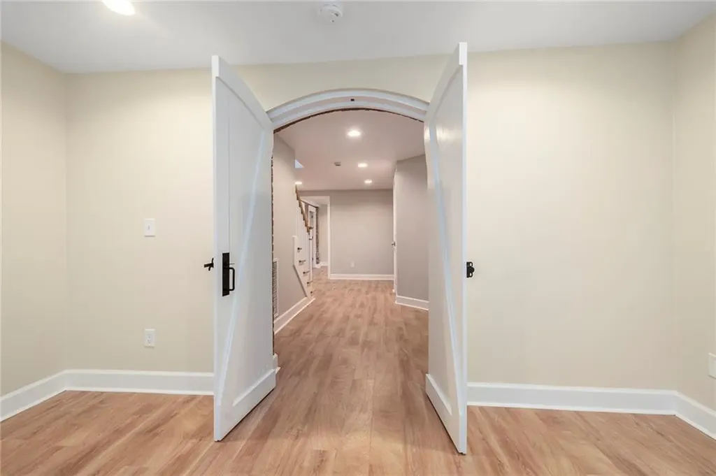 597 Angell Street Providence RI 02906