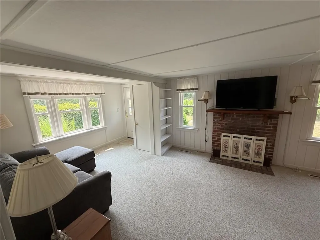 115 Winnapaug Road Westerly RI 02891