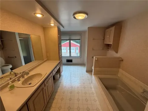 115 Winnapaug Road Westerly RI 02891