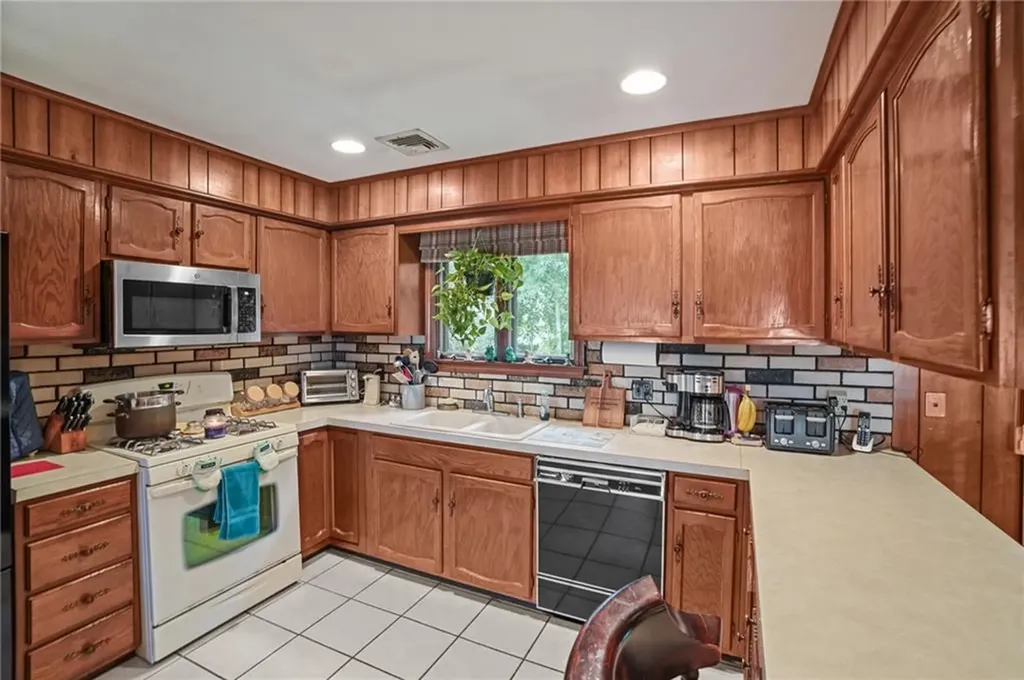 160 Elena Street Cranston RI 02920