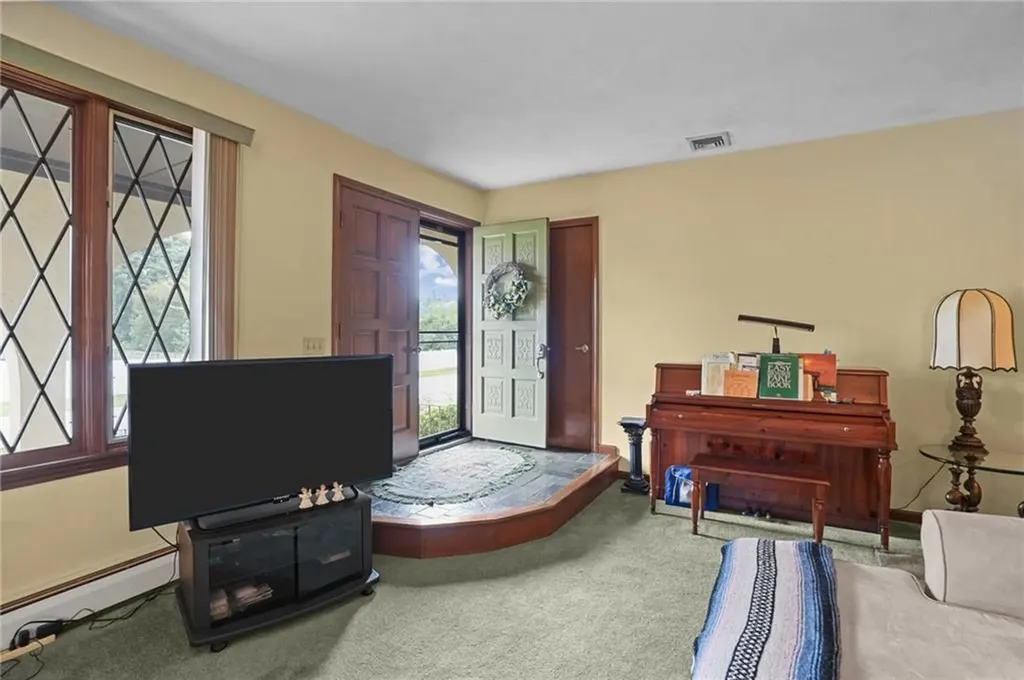 160 Elena Street Cranston RI 02920