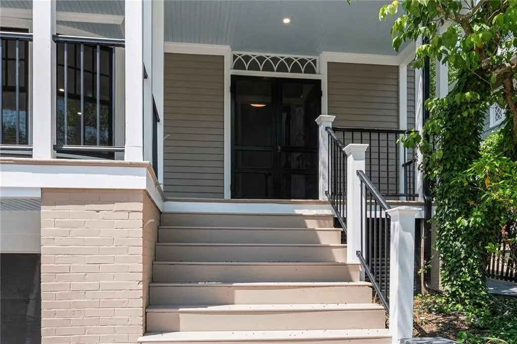 72 Taber Avenue Providence RI 02906