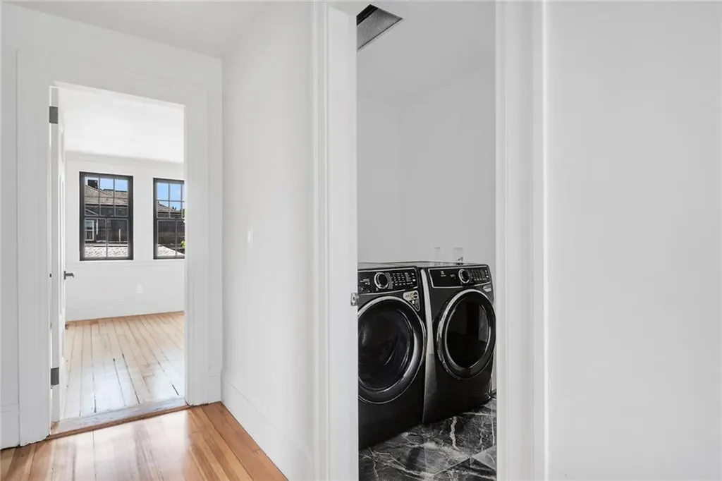72 Taber Avenue Providence RI 02906