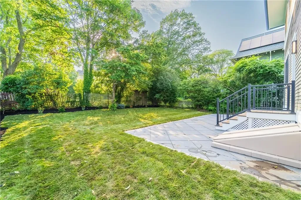 72 Taber Avenue Providence RI 02906