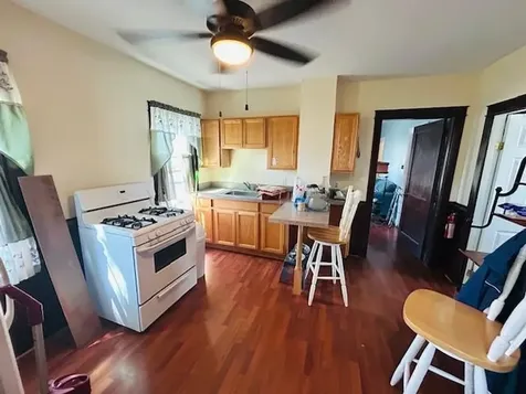 92 Halleck Avenue East Providence RI 02915