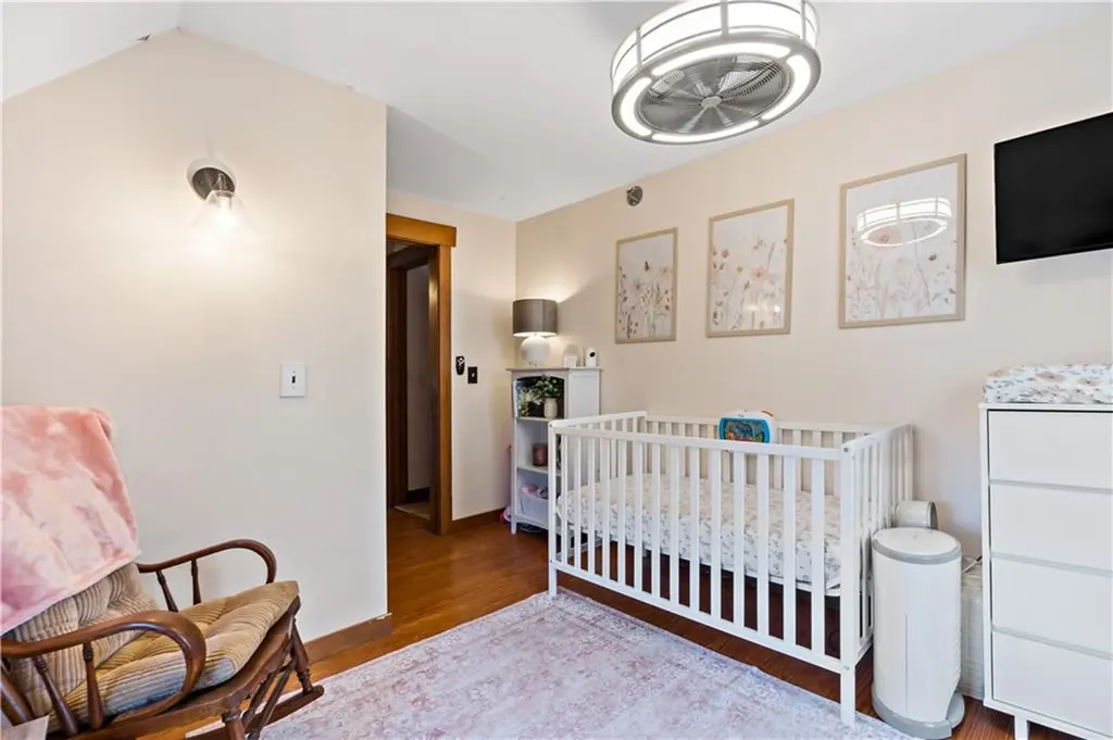 33 Wapping Drive Bristol RI 02809