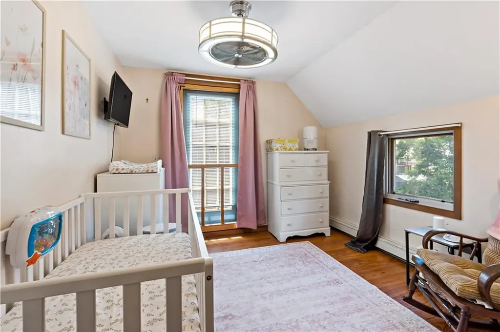 33 Wapping Drive Bristol RI 02809