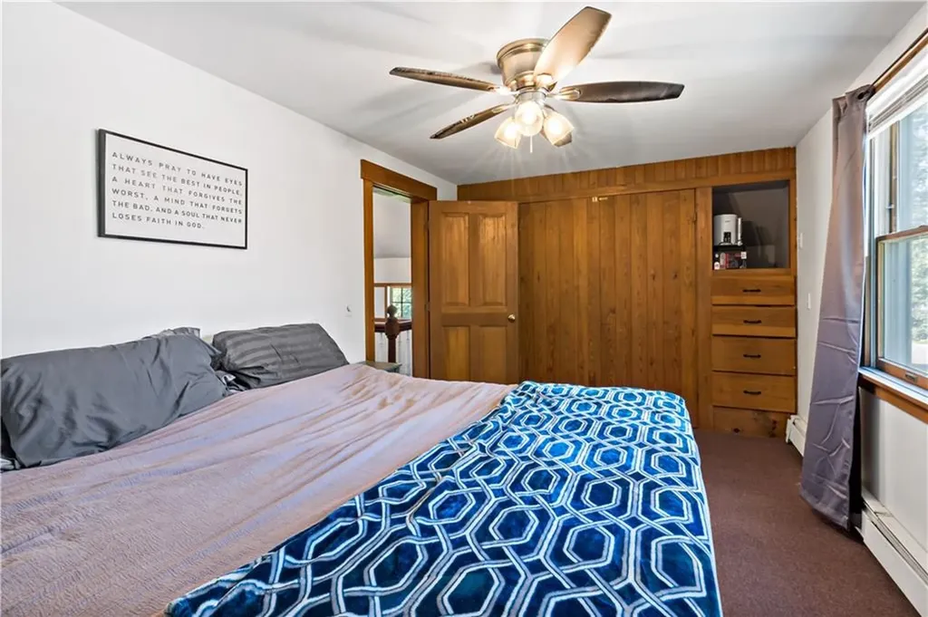 33 Wapping Drive Bristol RI 02809