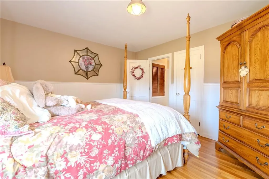 8 Spruce Avenue Middletown RI 02842