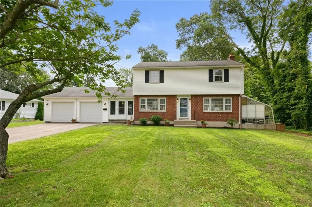 12 Azalea Drive Westerly RI 02891
