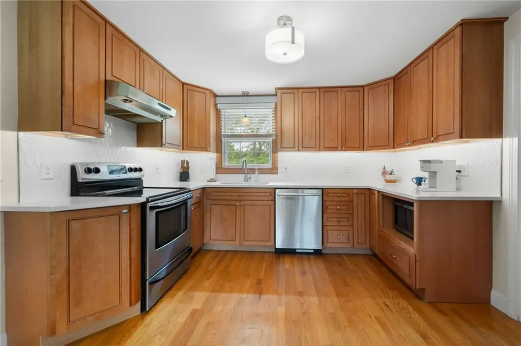 12 Azalea Drive Westerly RI 02891