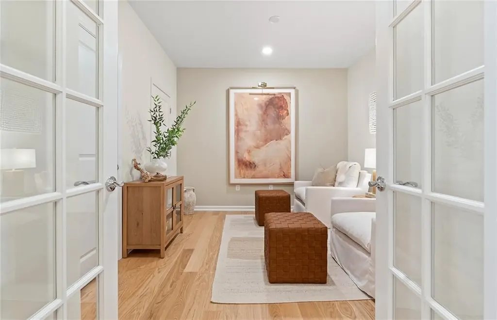 141 East Point Drive East Providence RI 02916