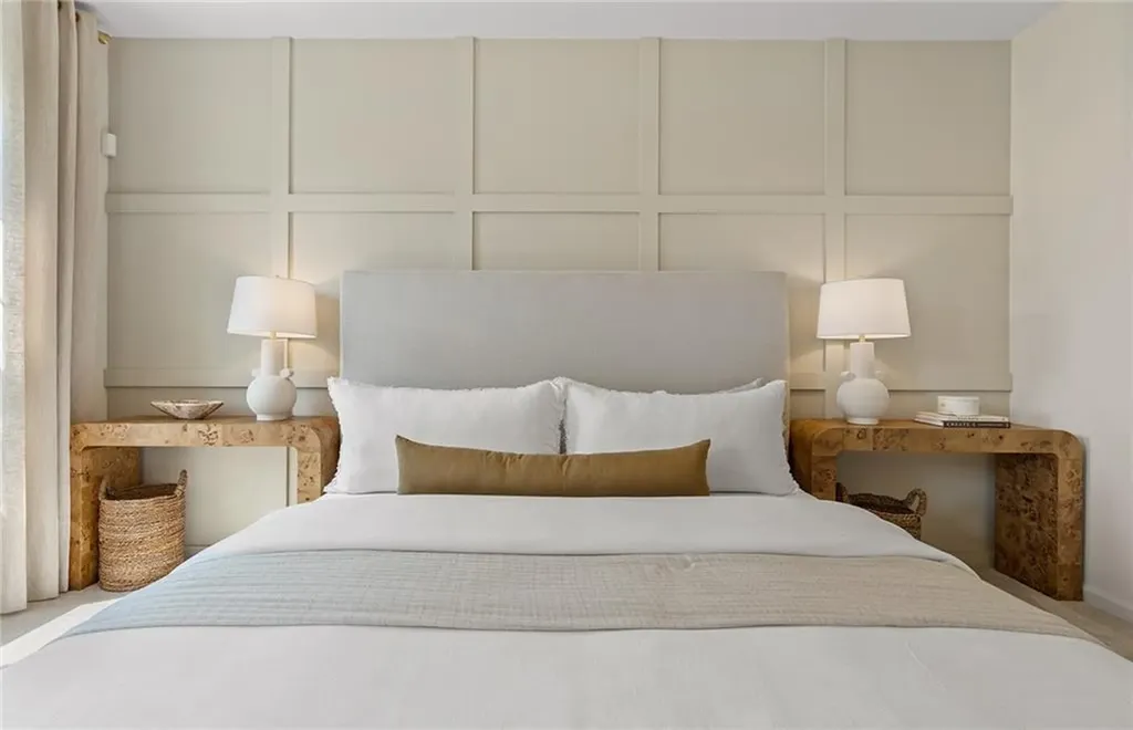 141 East Point Drive East Providence RI 02916