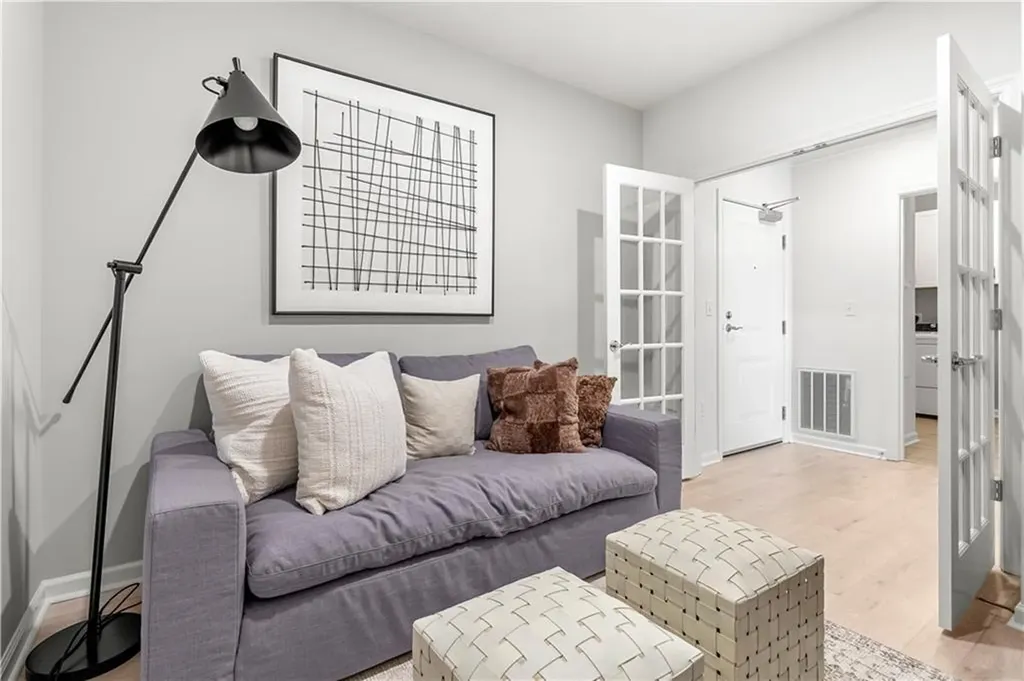 141 East Point Drive East Providence RI 02916