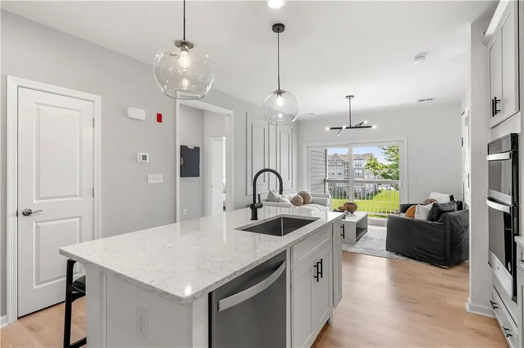 141 East Point Drive East Providence RI 02916