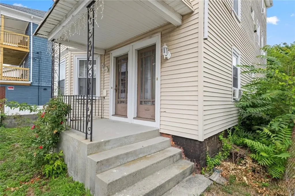123 Cowden Street Central Falls RI 02863
