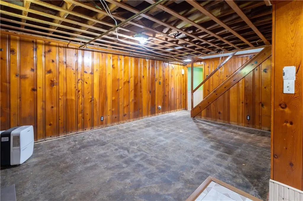 2540 West Shore Road Warwick RI 02889