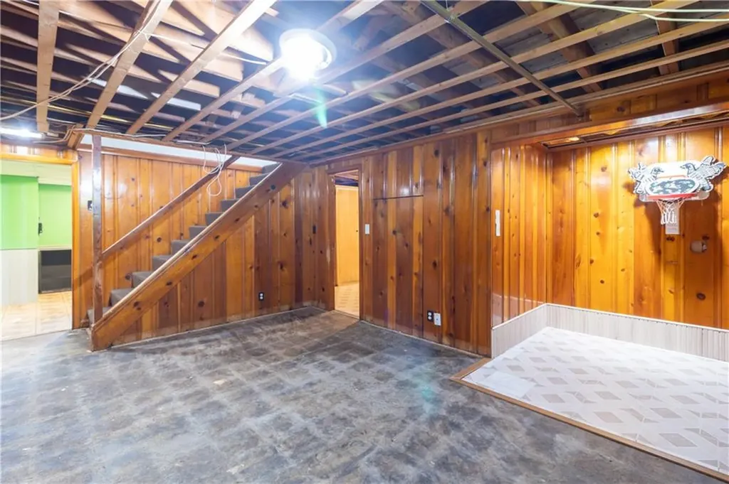 2540 West Shore Road Warwick RI 02889