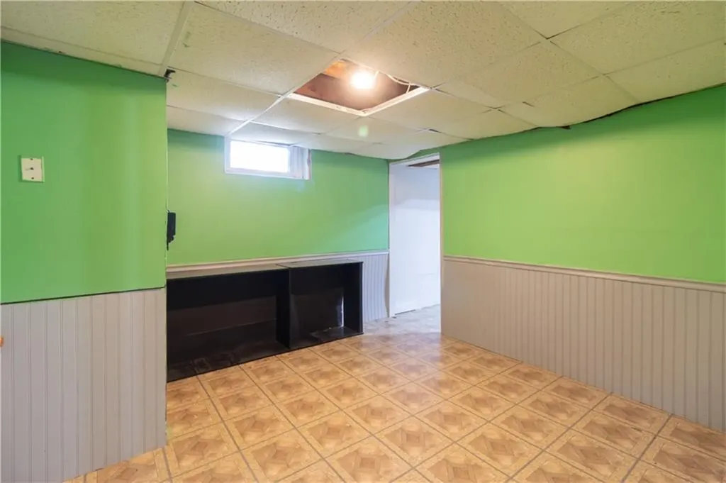 2540 West Shore Road Warwick RI 02889