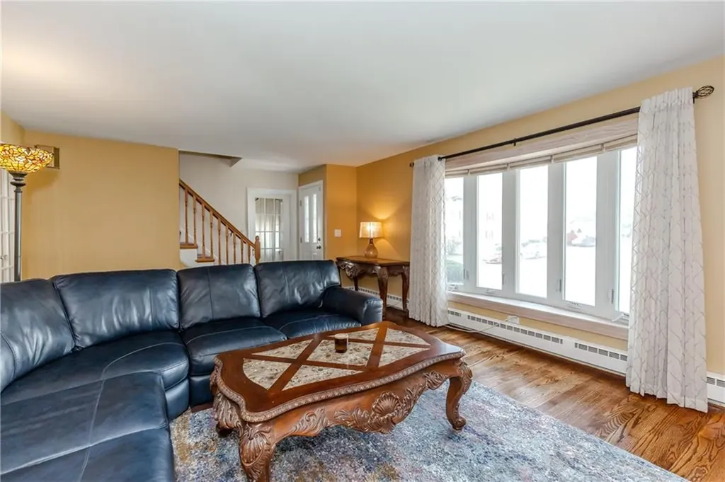 24 Freedom Road Providence RI 02909