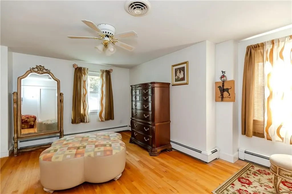 24 Freedom Road Providence RI 02909