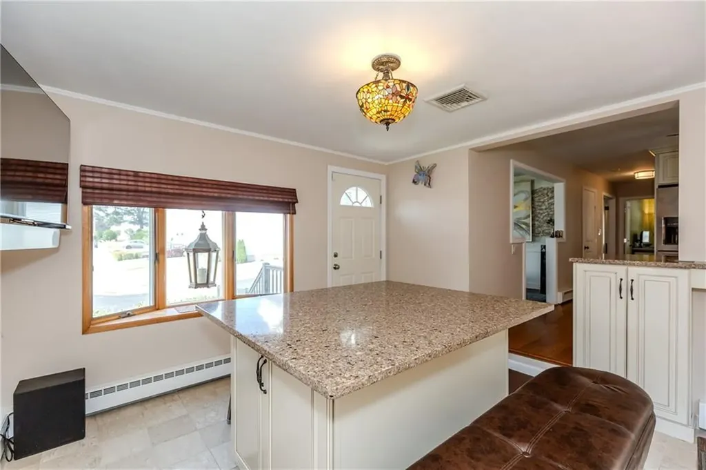 24 Freedom Road Providence RI 02909